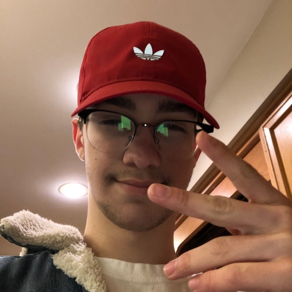 Meet your Posher, Alex - Picture 1 of 1